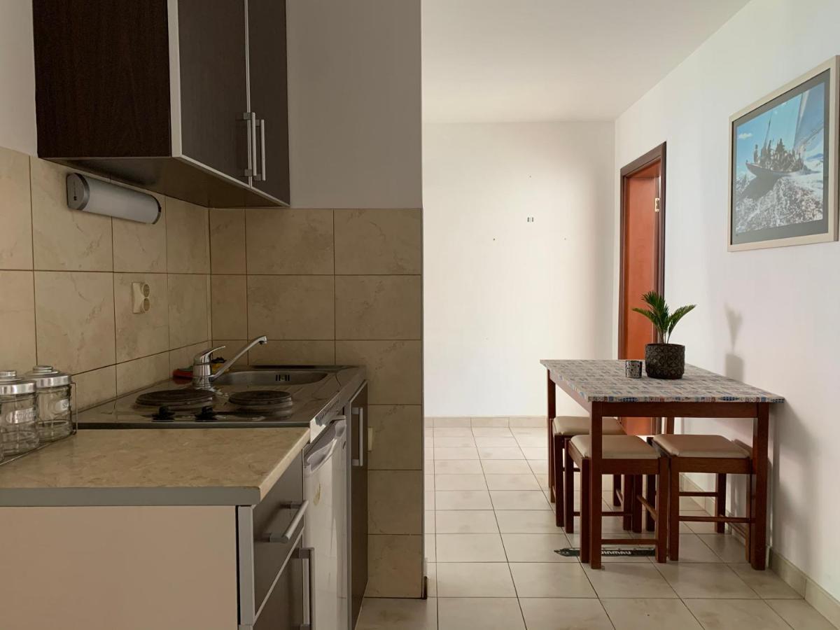 Apartamento The Four Fish Petrovac Exterior foto