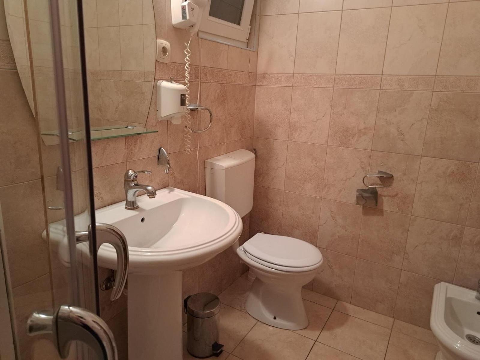 Apartamento The Four Fish Petrovac Exterior foto