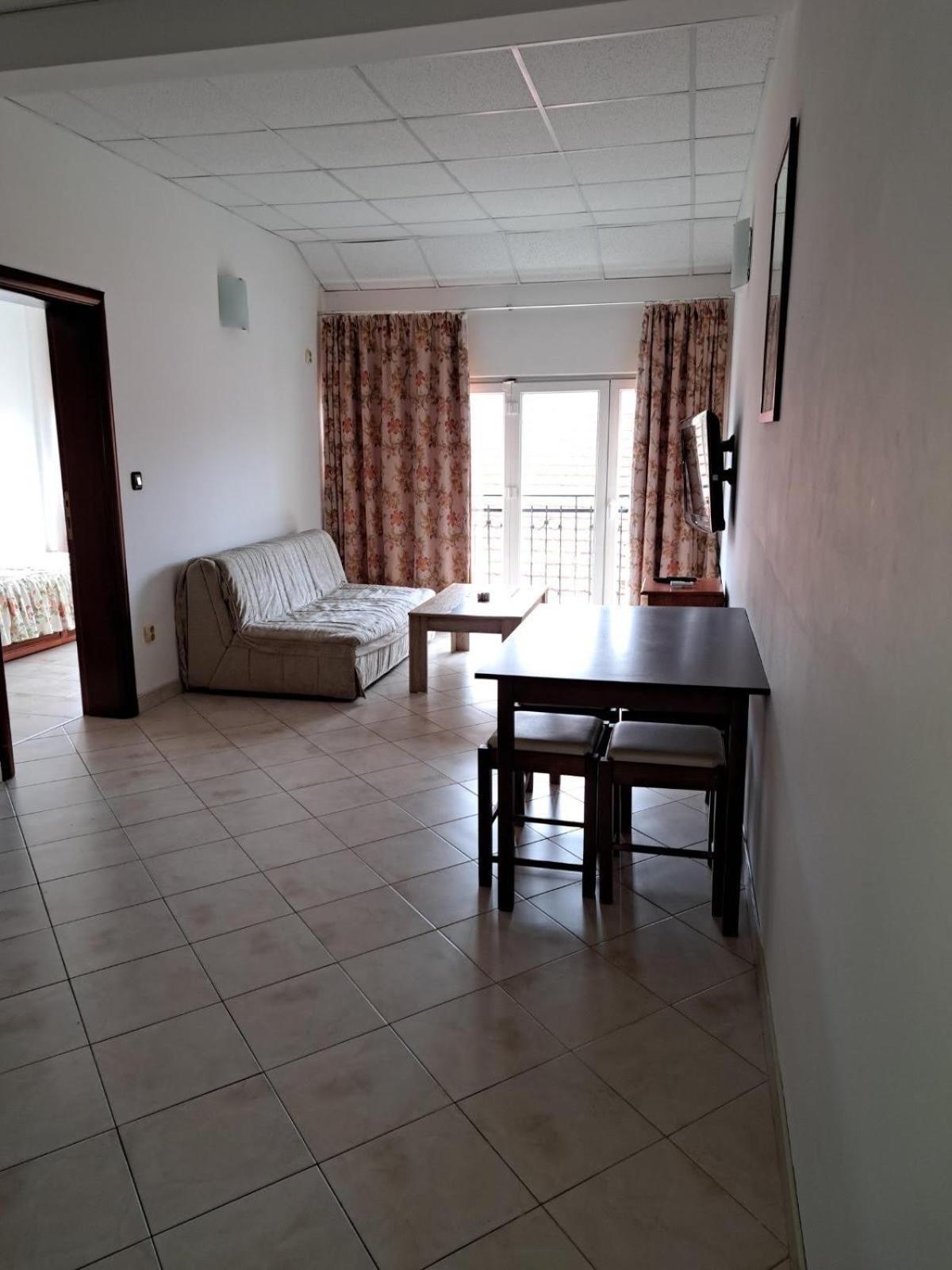 Apartamento The Four Fish Petrovac Exterior foto